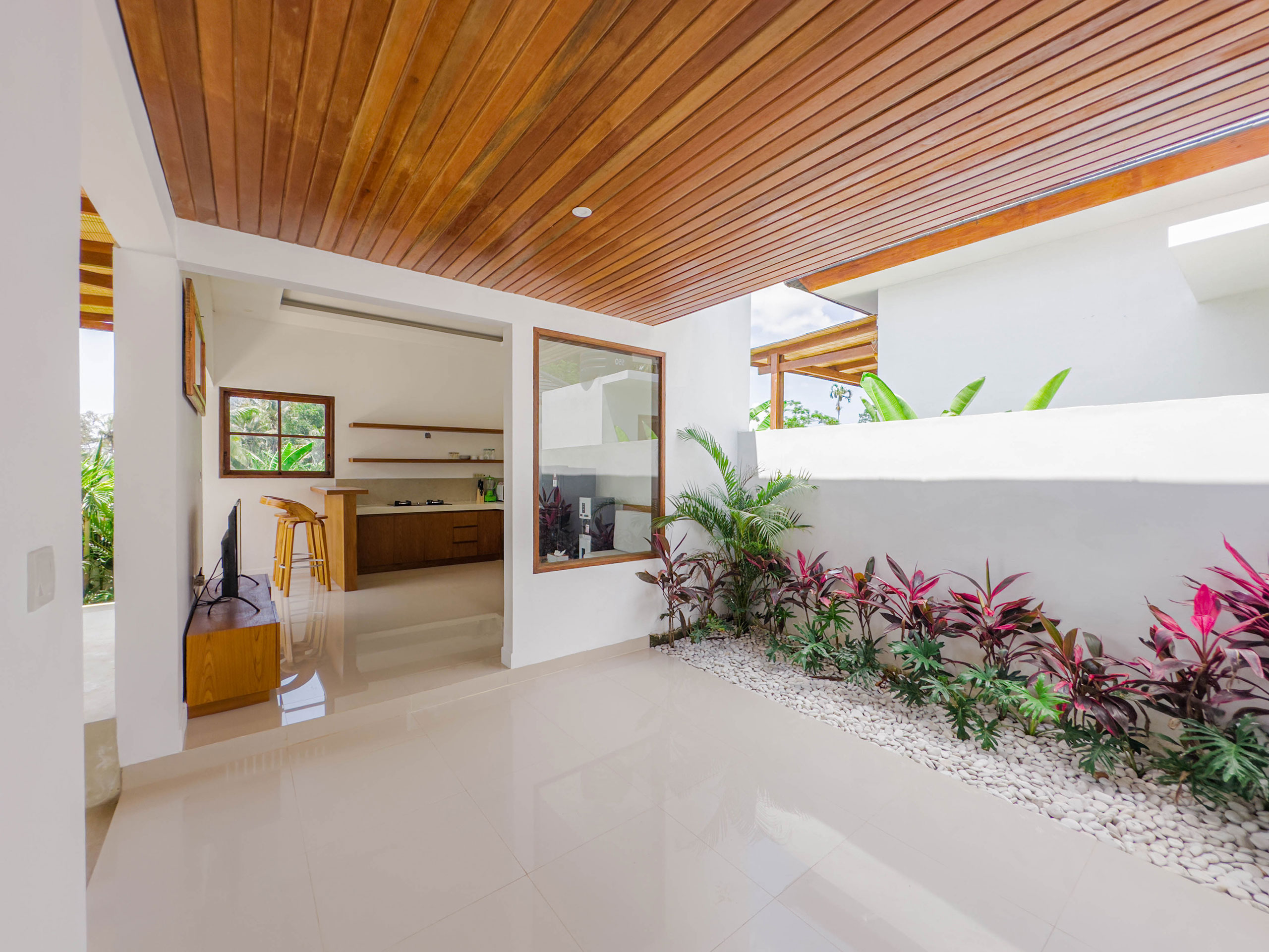 6-casamahesa-pool-terrace-18032025